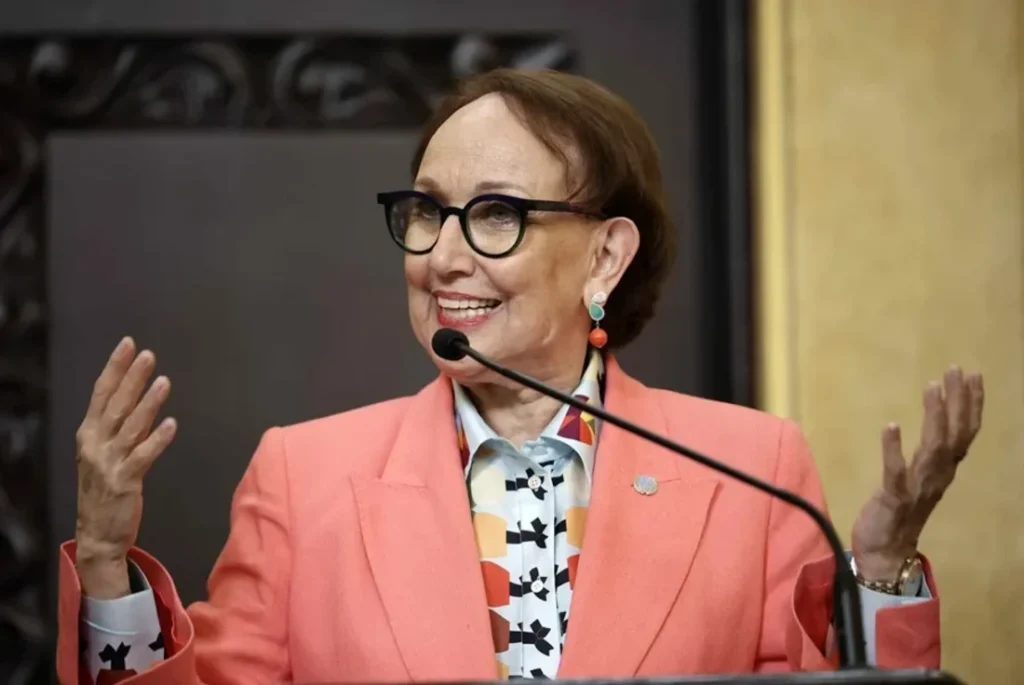 Global financial system must adapt to better serve economy